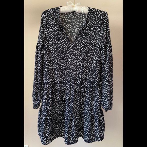 H&M Divided Floral Black Dress - Picture 2 of 10